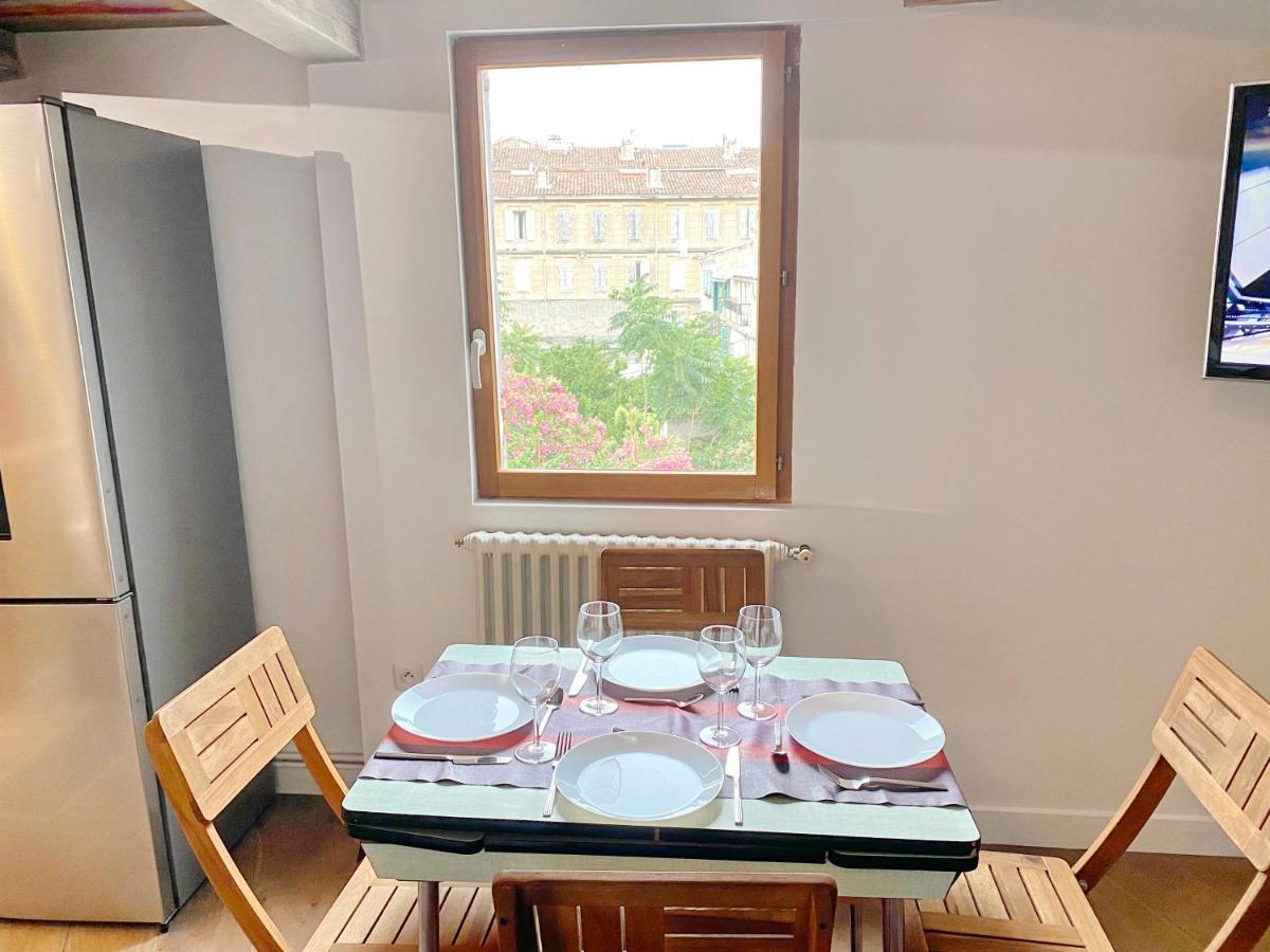Atypique 1827 Apartment Марсилия Екстериор снимка